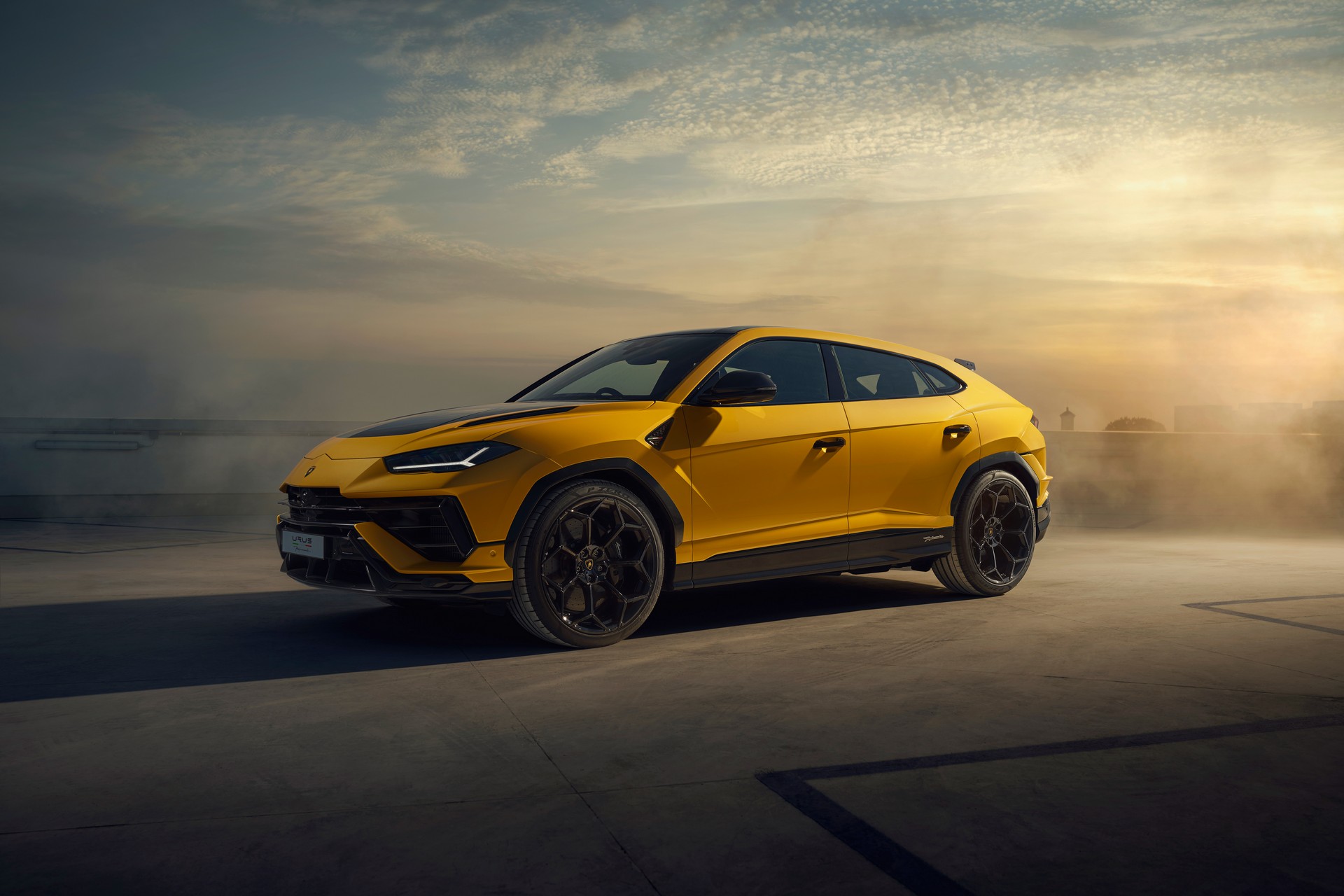 2023 Lamborghini Urus Performante Front Three-Quarter Wallpapers (2)