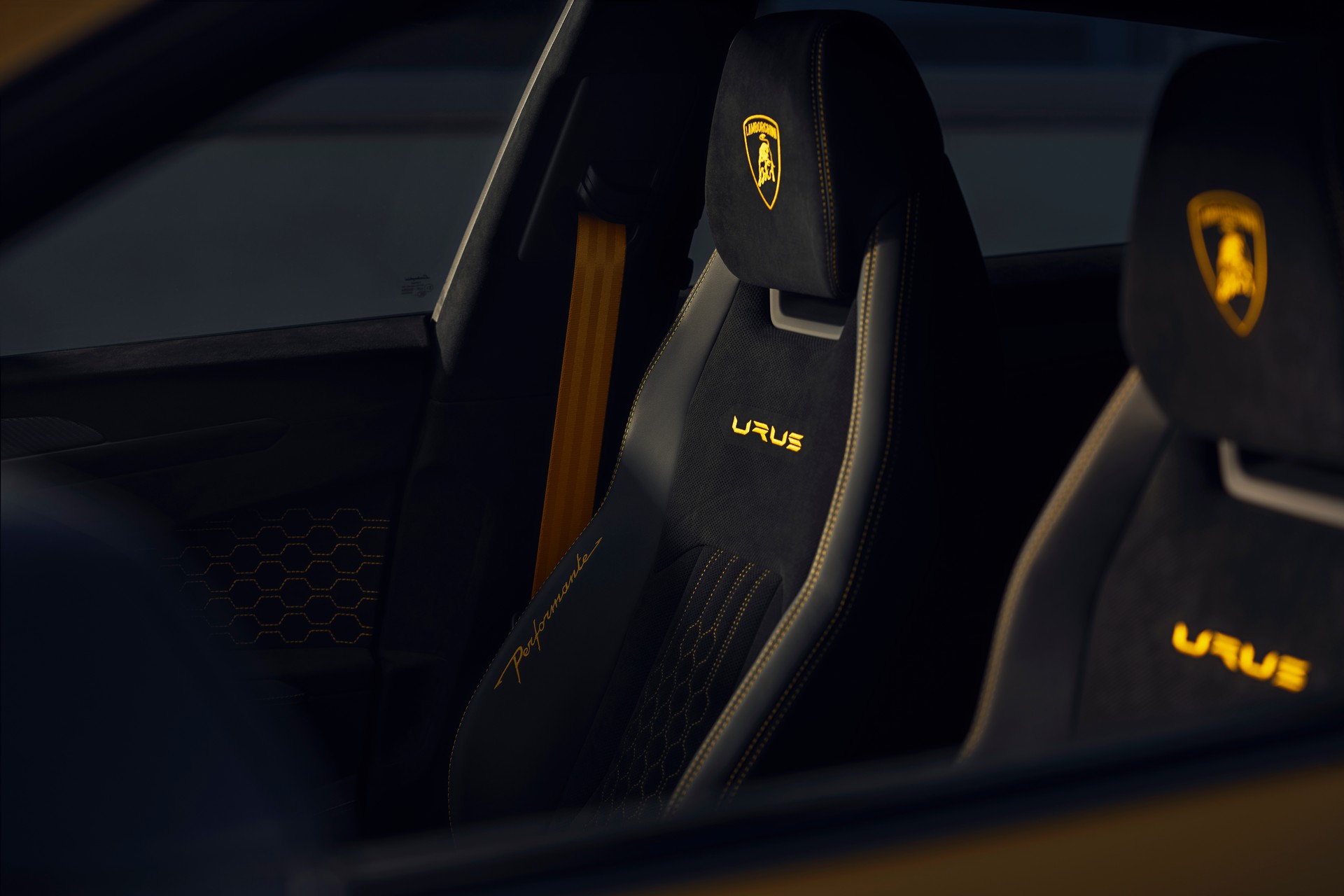2023 Lamborghini Urus Performante Interior Seats Wallpapers #39 of 105