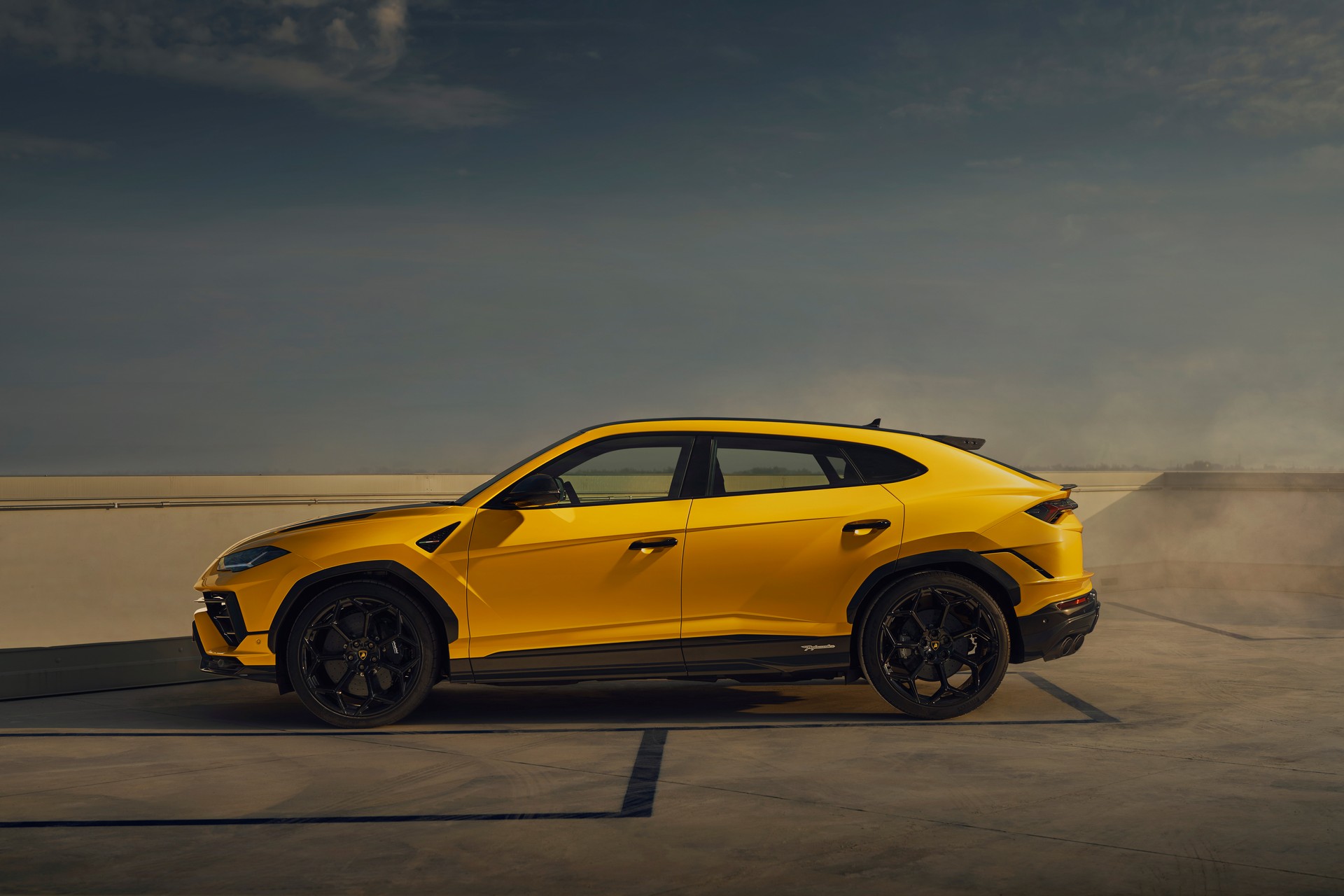 2023 Lamborghini Urus Performante Side Wallpapers #8 of 105