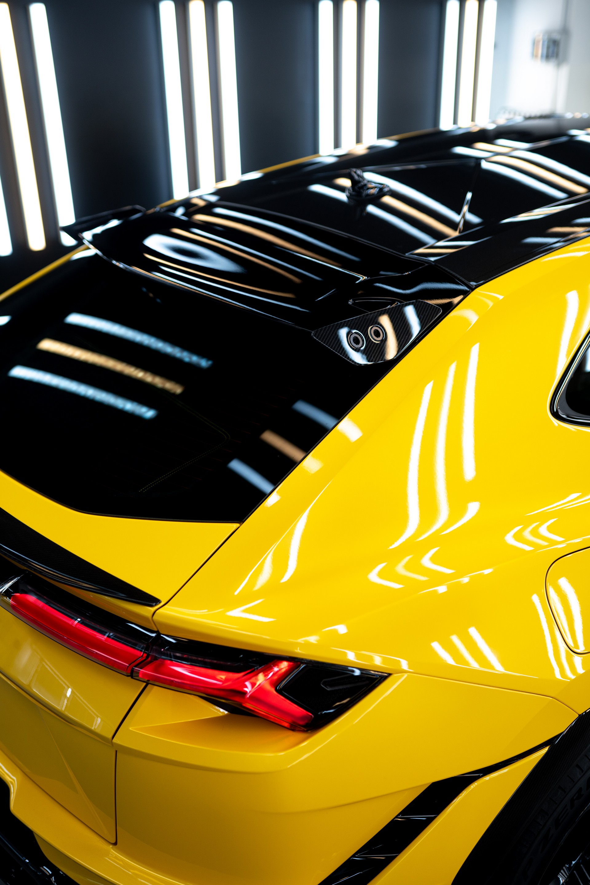 2023 Lamborghini Urus Performante Tail Light Wallpapers  #97 of 105