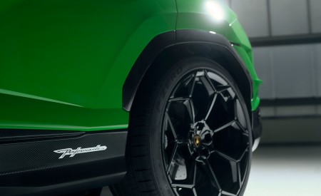 2023 Lamborghini Urus Performante Wheel Wallpapers 450x275 (30)