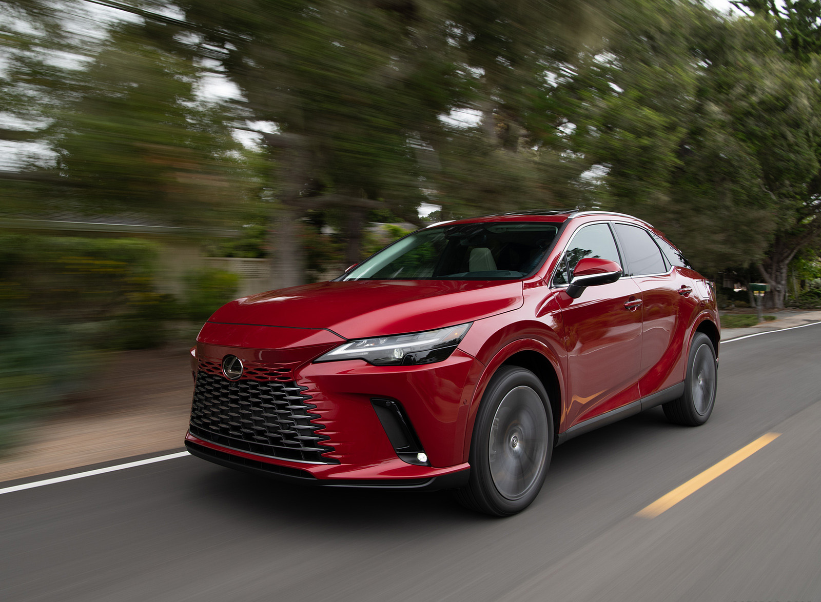 2023 Lexus RX 350h AWD (Color: Red Mica) Front Three-Quarter Wallpapers (7)