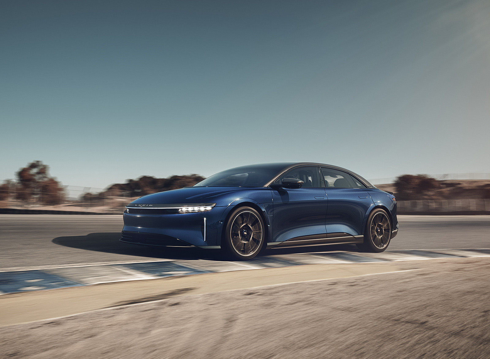 2023 Lucid Air Sapphire Front Three-Quarter Wallpapers #1 of 44