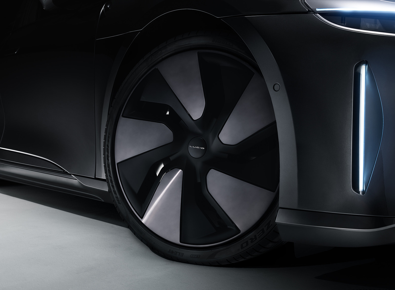 2023 Lucid Air Stealth Wheel Wallpapers #10 of 13