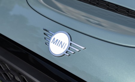2023 MINI Cooper S 3-door Multitone Edition Badge Wallpapers 450x275 (51)