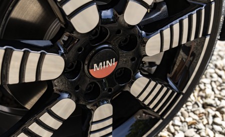 2023 MINI Cooper S 3-door Multitone Edition Brakes Wallpapers 450x275 (49)