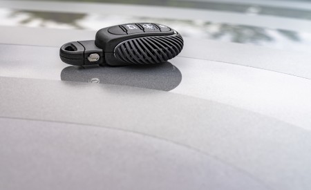 2023 MINI Cooper S 3-door Multitone Edition Key Fob Wallpapers 450x275 (72)