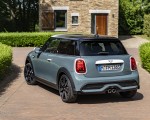 2023 MINI Cooper S 3-door Multitone Edition Rear Three-Quarter Wallpapers 150x120 (7)