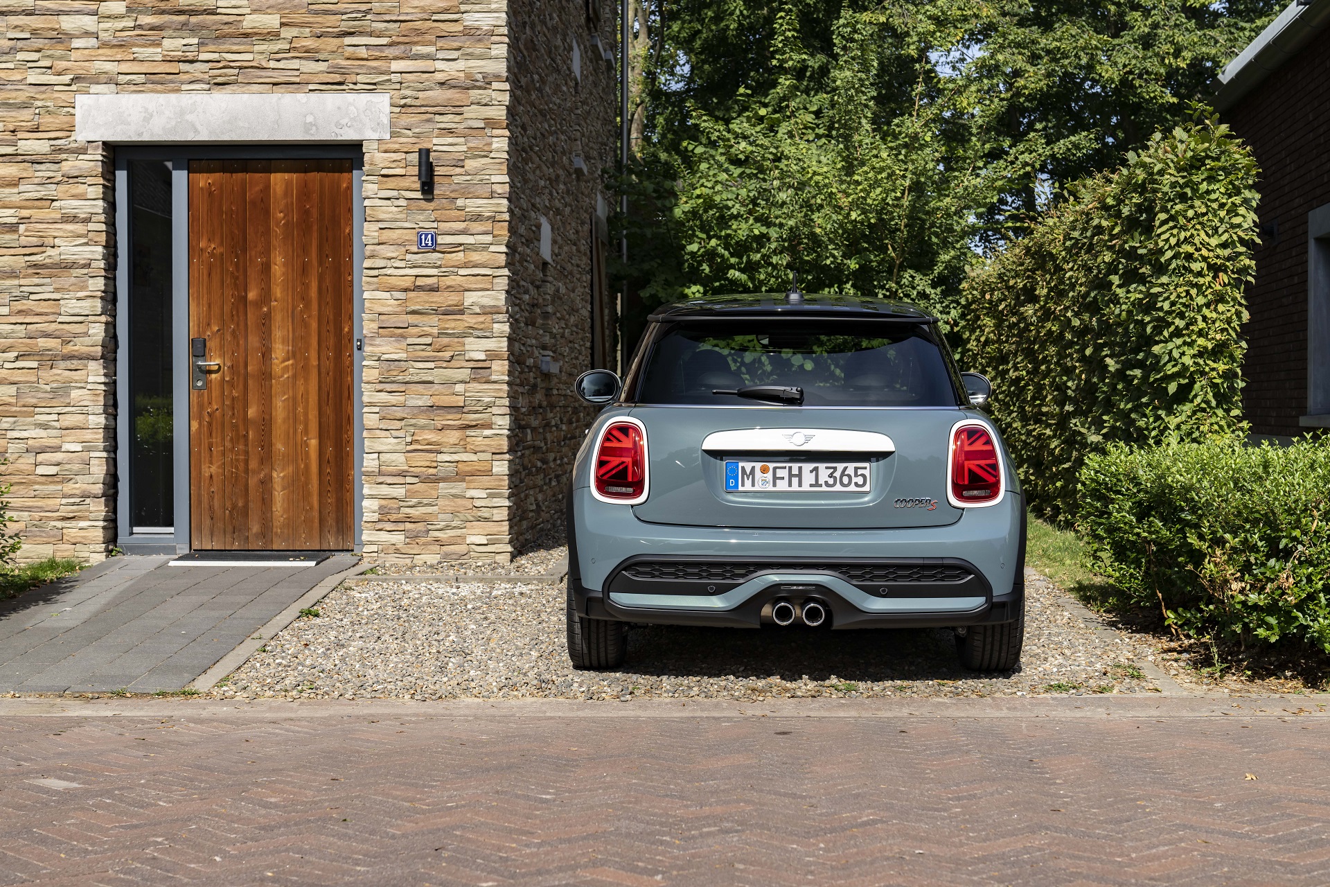 2023 MINI Cooper S 3-door Multitone Edition Rear Wallpapers #23 of 72