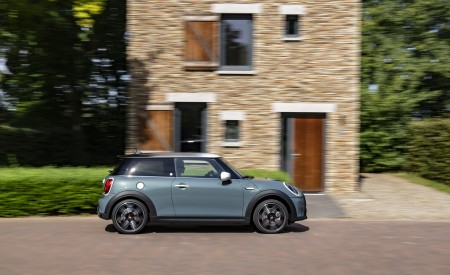 2023 MINI Cooper S 3-door Multitone Edition Side Wallpapers 450x275 (9)