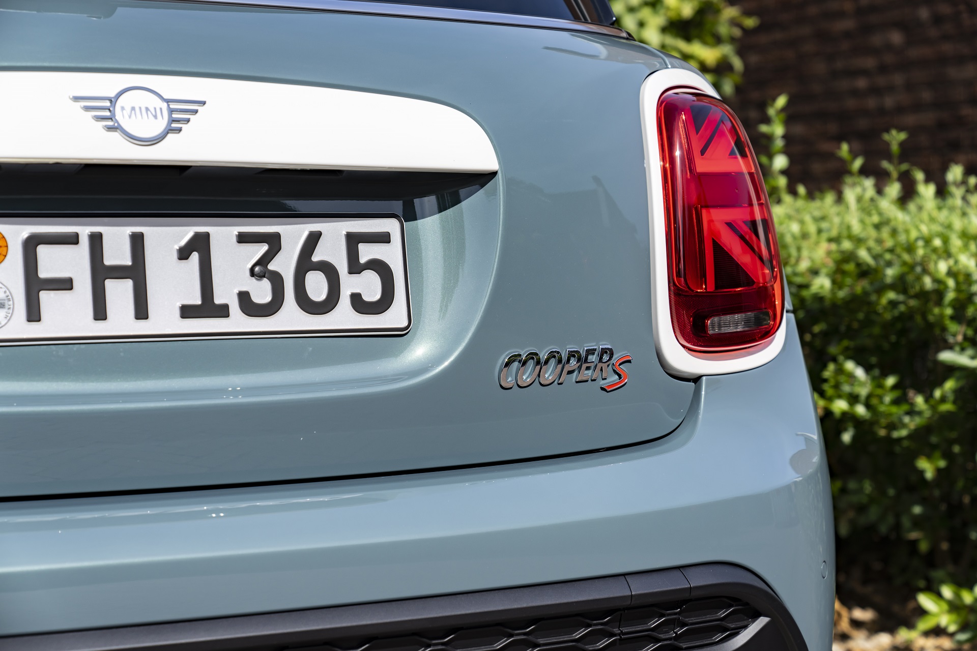 2023 MINI Cooper S 3-door Multitone Edition Tail Light Wallpapers #57 of 72