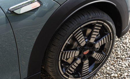 2023 MINI Cooper S 3-door Multitone Edition Wheel Wallpapers 450x275 (48)