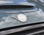 2023 MINI Cooper S 5-door Multitone Edition Badge Wallpapers 150x120 (32)