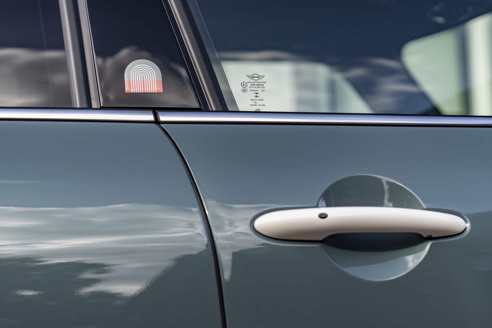 2023 MINI Cooper S 5-door Multitone Edition Detail Wallpapers #48 of 66