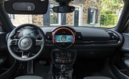 2023 MINI Cooper S Clubman Multitone Edition Interior Cockpit Wallpapers 450x275 (47)
