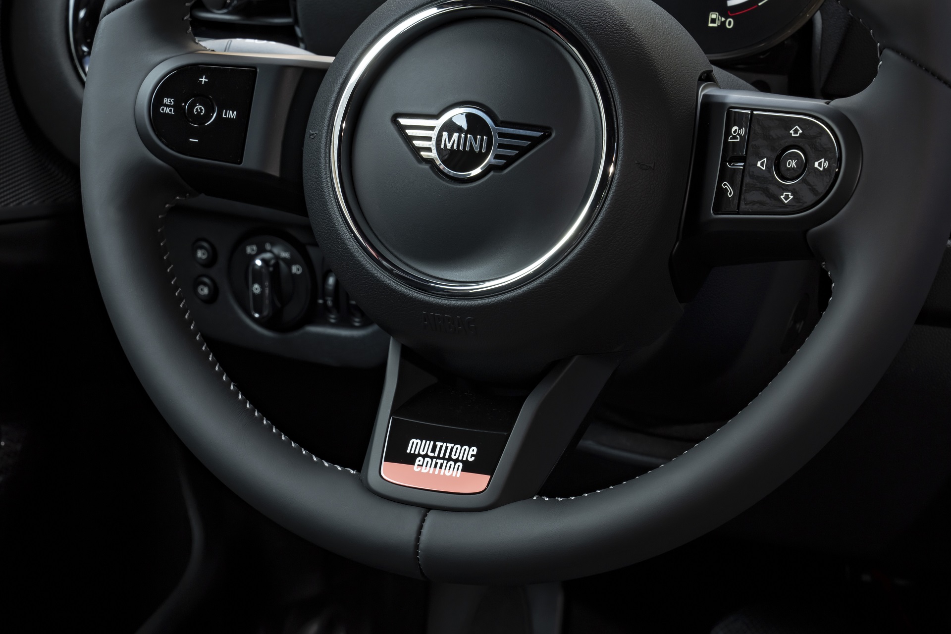 2023 MINI Cooper S Clubman Multitone Edition Interior Steering Wheel Wallpapers #49 of 56