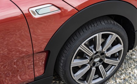 2023 MINI Cooper S Clubman Multitone Edition Wheel Wallpapers 450x275 (28)