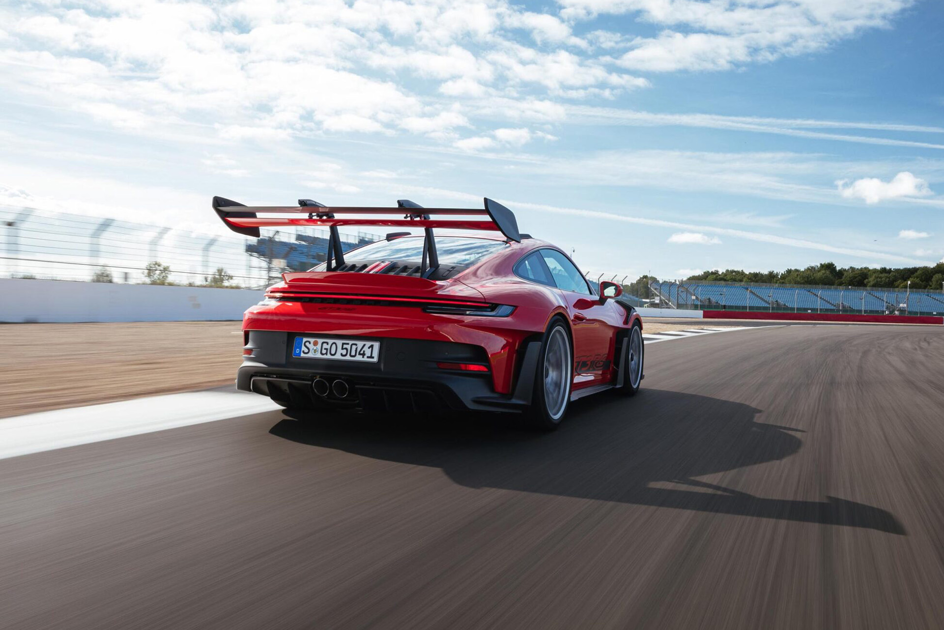 2023 Porsche 911 GT3 RS (Color: Guards Red) Rear Three-Quarter Wallpapers #52 of 153