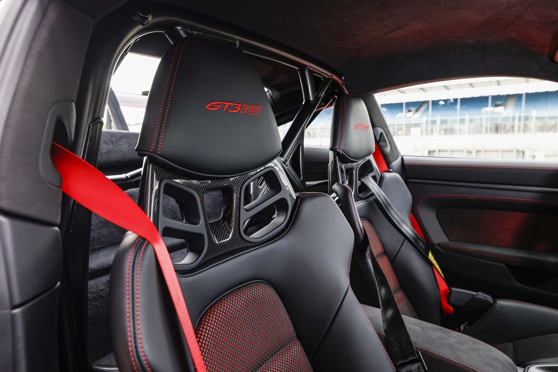 2023 Porsche 911 GT3 RS (Color: Ice Grey Metallic) Interior Seats Wallpapers #117 of 153