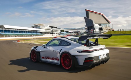2023 Porsche 911 GT3 RS (Color: Ice Grey Metallic) Rear Three-Quarter Wallpapers 450x275 (97)