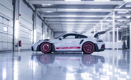 2023 Porsche 911 GT3 RS (Color: Ice Grey Metallic) Side Wallpapers 450x275 (103)