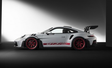 2023 Porsche 911 GT3 RS Side Wallpapers 450x275 (27)