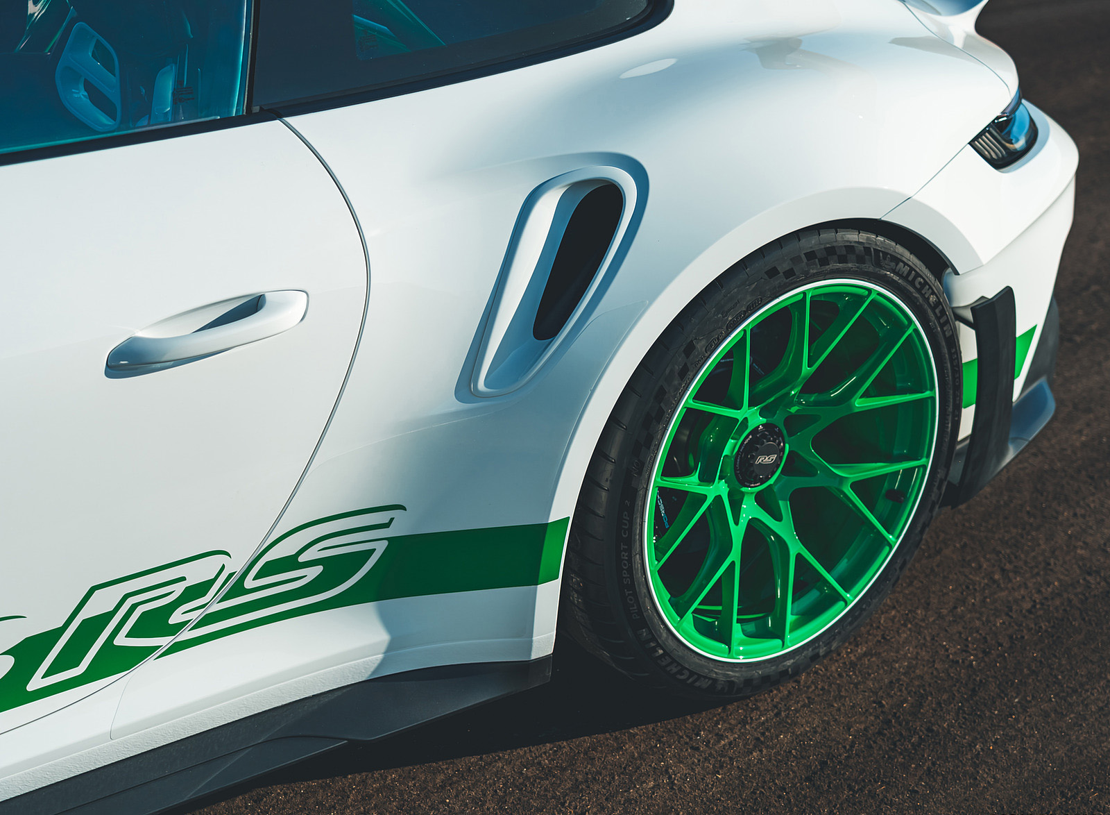 2023 Porsche 911 GT3 RS Tribute to Carrera RS Package Detail Wallpapers  #24 of 47