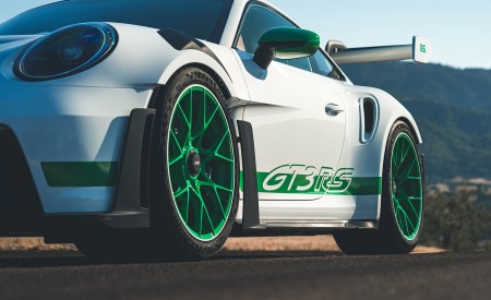 2023 Porsche 911 GT3 RS Tribute to Carrera RS Package Detail Wallpapers 450x275 (22)