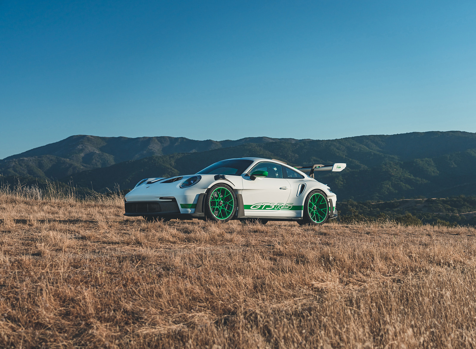2023 Porsche 911 GT3 RS Tribute to Carrera RS Package Front Three-Quarter Wallpapers (3)