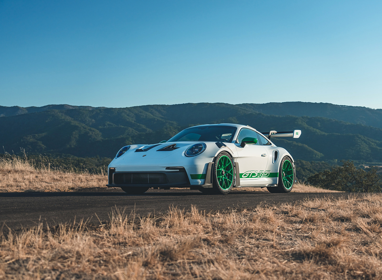 2023 Porsche 911 GT3 RS Tribute to Carrera RS Package Front Three-Quarter Wallpapers (1). Download Wallpaper