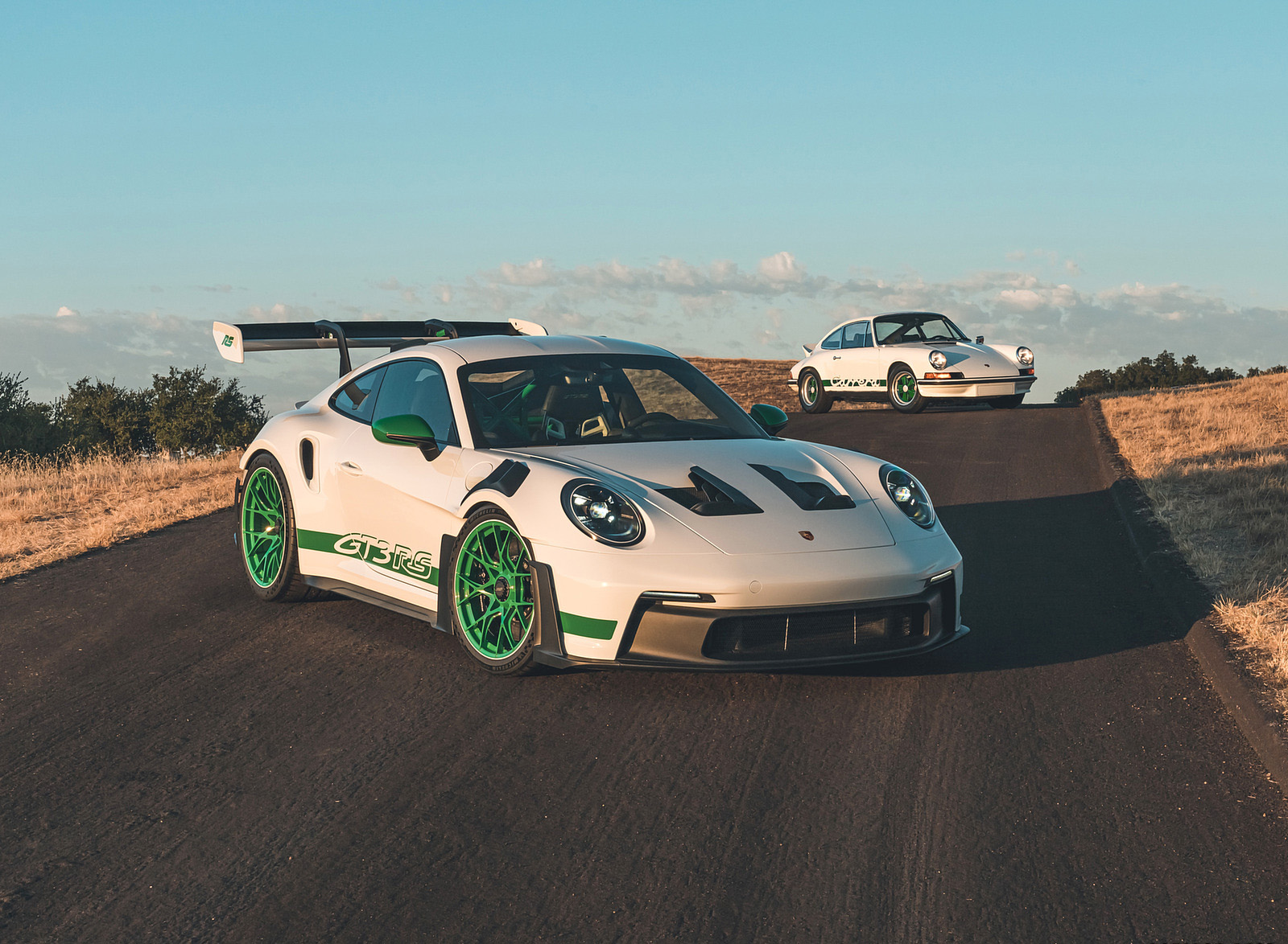 2023 Porsche 911 GT3 RS Tribute to Carrera RS Package Wallpapers  (8)