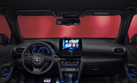 2023 Toyota Yaris Cross GR SPORT Interior Cockpit Wallpapers 450x275 (16)