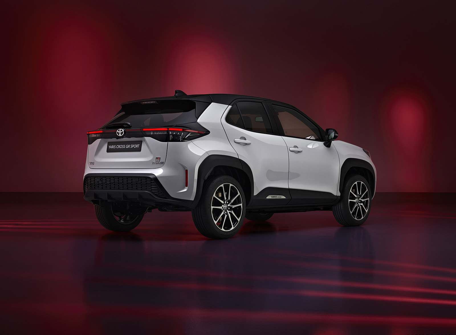 2023 Toyota Yaris Cross GR SPORT Rear Three-Quarter Wallpapers (3)