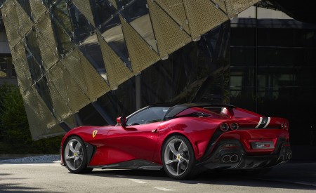 2022 Ferrari SP51 Rear Three-Quarter Wallpapers 450x275 (2)