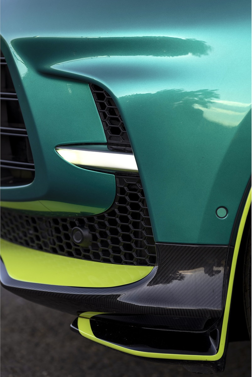 2023 Aston Martin DBX707 Q 2022 F1 Green Detail Wallpapers #106 of 146