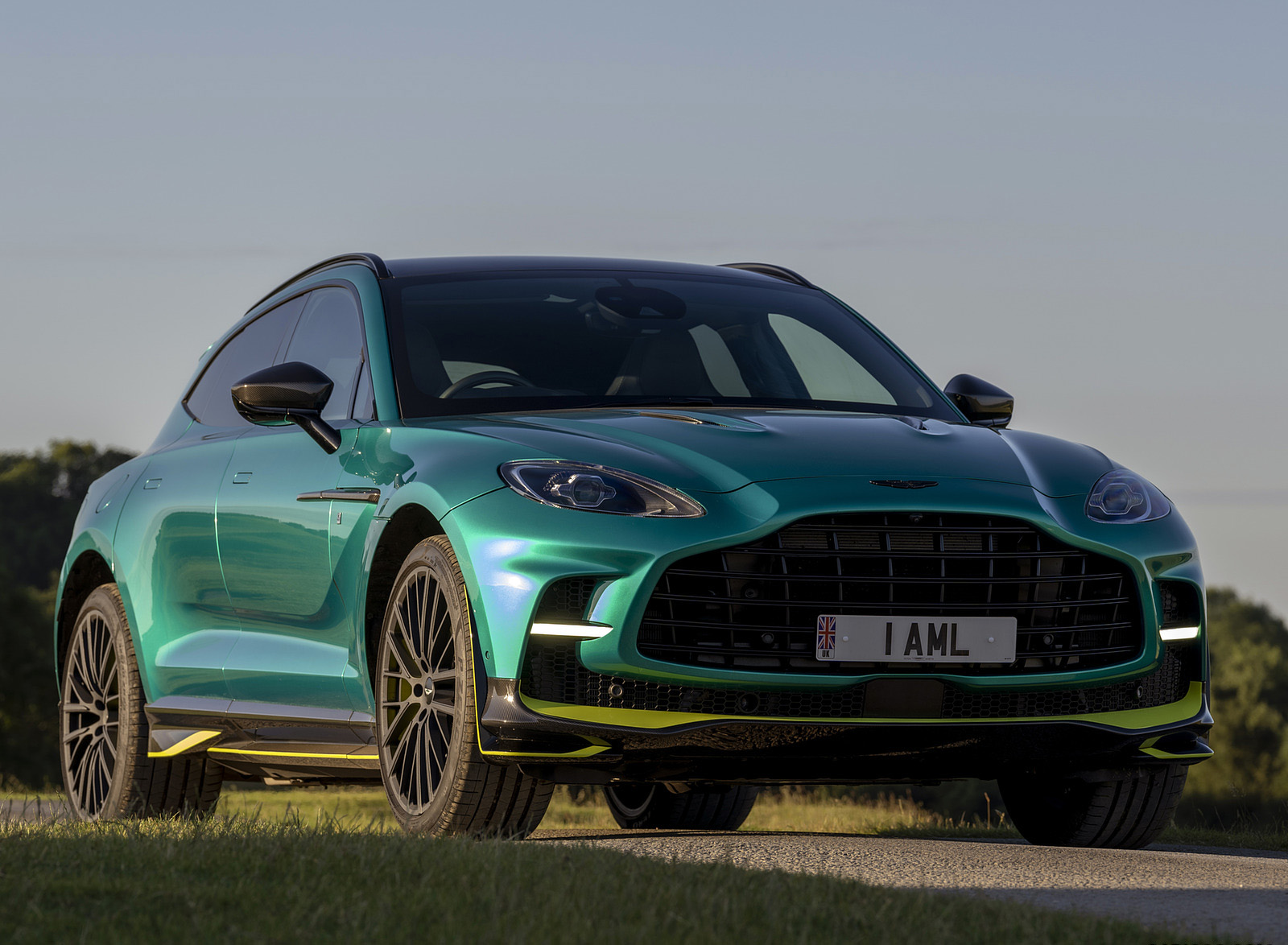 2023 Aston Martin DBX707 Q 2022 F1 Green Front Wallpapers #91 of 146