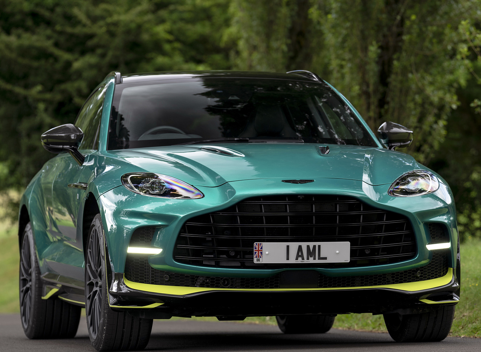 2023 Aston Martin DBX707 Q 2022 F1 Green Front Wallpapers #63 of 146