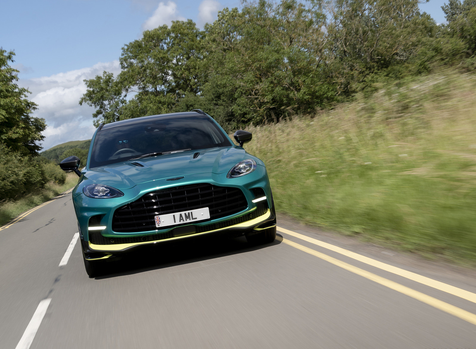 2023 Aston Martin DBX707 Q 2022 F1 Green Front Wallpapers #49 of 146