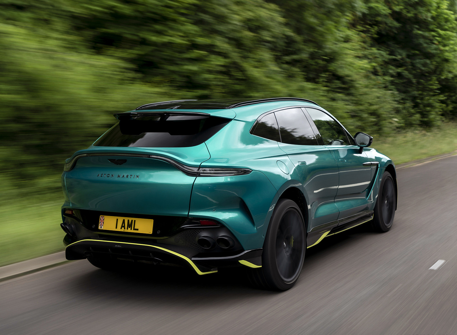 2023 Aston Martin DBX707 Q 2022 F1 Green Rear Three-Quarter Wallpapers  (10)