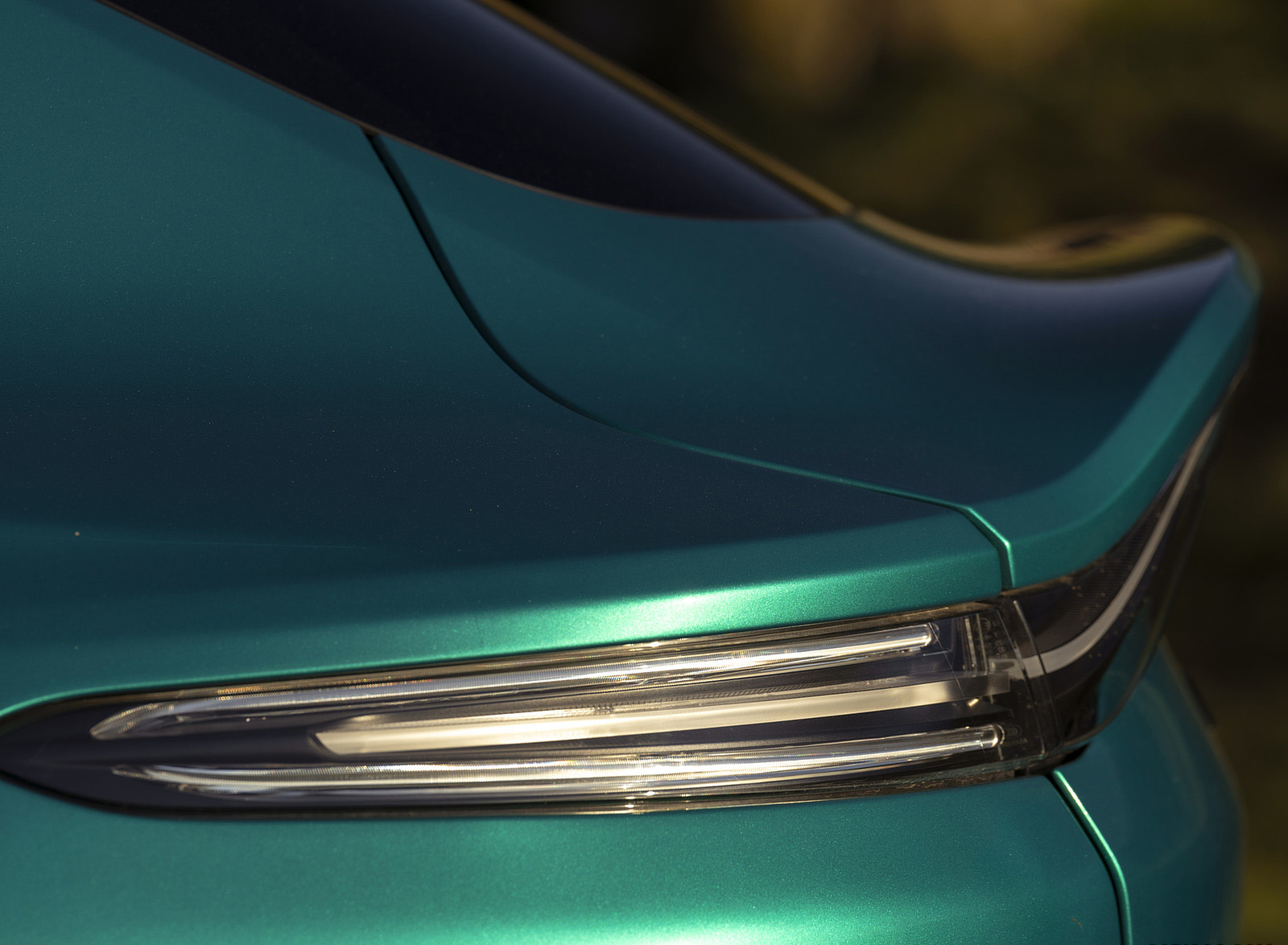 2023 Aston Martin DBX707 Q 2022 F1 Green Tail Light Wallpapers #112 of 146