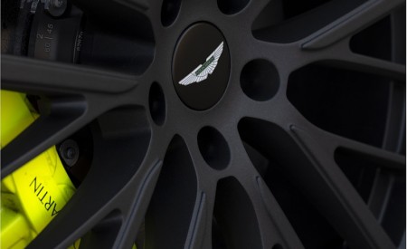 2023 Aston Martin DBX707 Q 2022 F1 Green Wheel Wallpapers 450x275 (108)