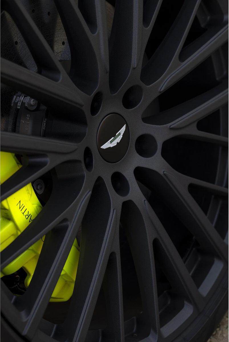 2023 Aston Martin DBX707 Q 2022 F1 Green Wheel Wallpapers #108 of 146