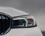 2023 BMW 330e xDrive Touring (UK-Spec) Headlight Wallpapers 150x120 (18)