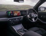 2023 BMW 330e xDrive Touring (UK-Spec) Interior Wallpapers 150x120 (25)
