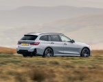 2023 BMW 330e xDrive Touring (UK-Spec) Rear Three-Quarter Wallpapers 150x120 (14)