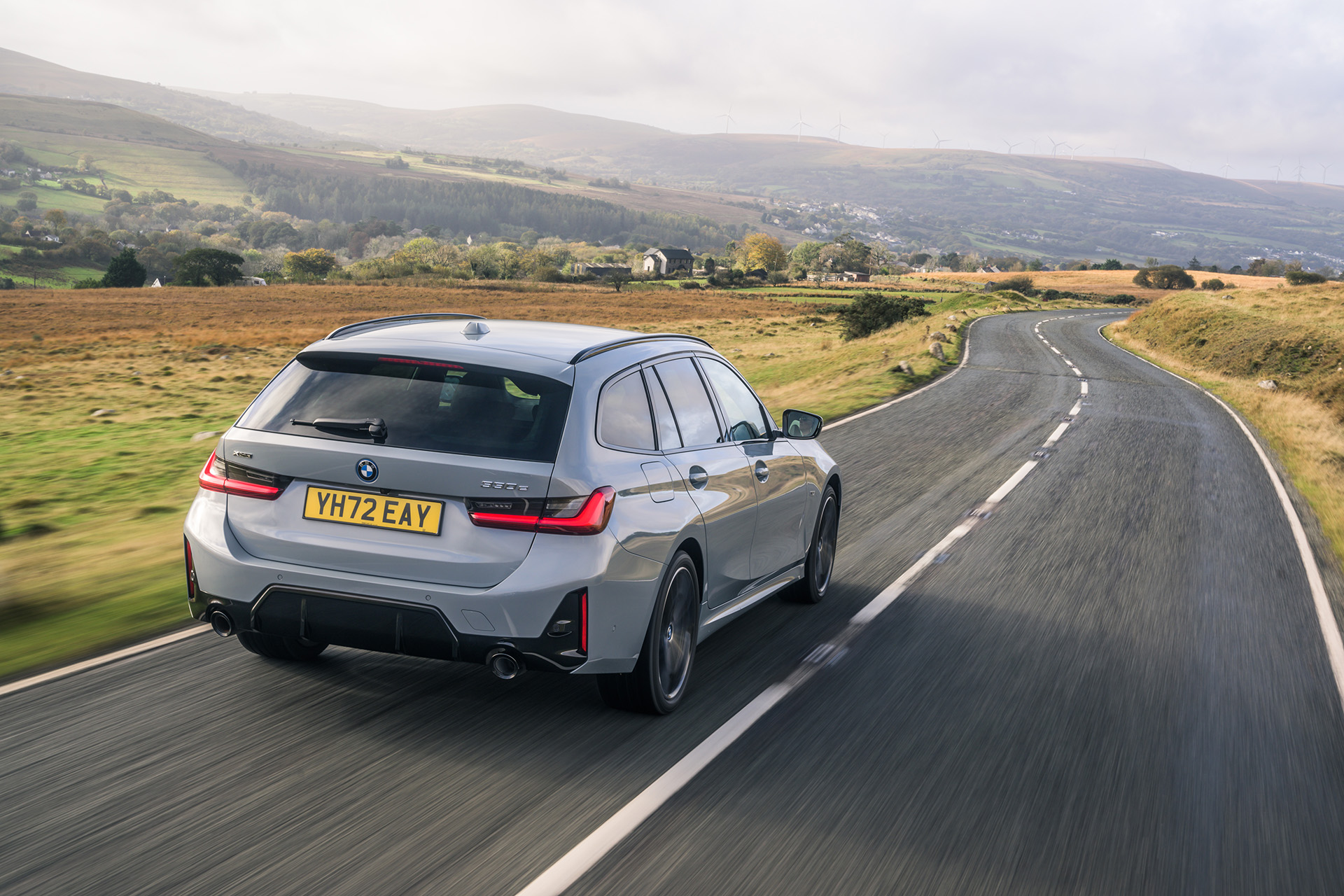 2023 BMW 330e xDrive Touring (UK-Spec) Rear Three-Quarter Wallpapers #6 of 30