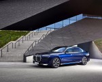 2023 BMW 740d xDrive Front Three-Quarter Wallpapers 150x120