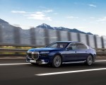 2023 BMW 740d xDrive Front Three-Quarter Wallpapers 150x120