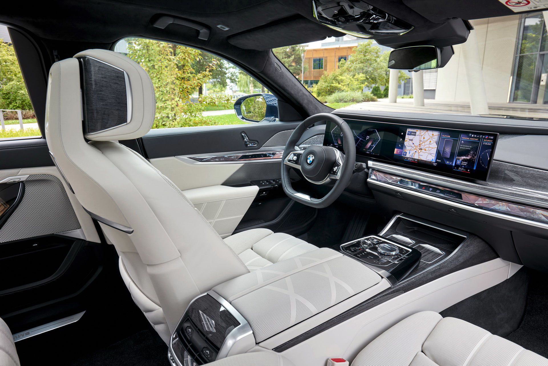 2023 BMW 740d xDrive Interior Front Seats Wallpapers  #37 of 57