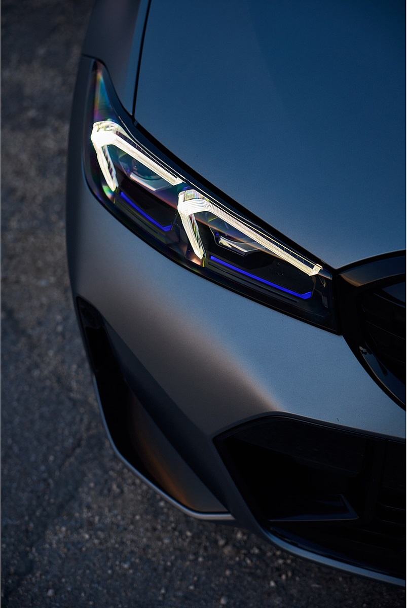 2023 BMW M340i xDrive Headlight Wallpapers #47 of 67